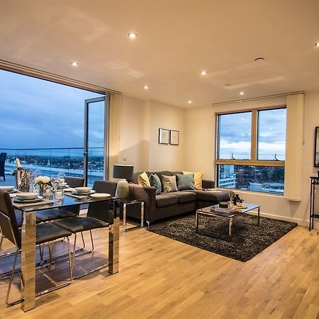 The Penthouse At Hewitt Hotel Рединг Екстериор снимка