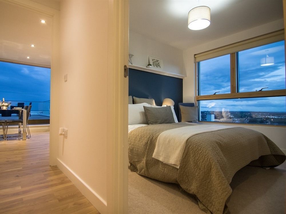 The Penthouse At Hewitt Hotel Рединг Екстериор снимка