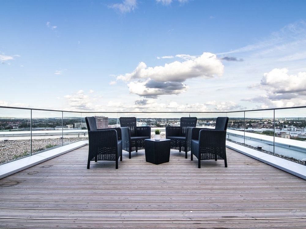 The Penthouse At Hewitt Hotel Рединг Екстериор снимка