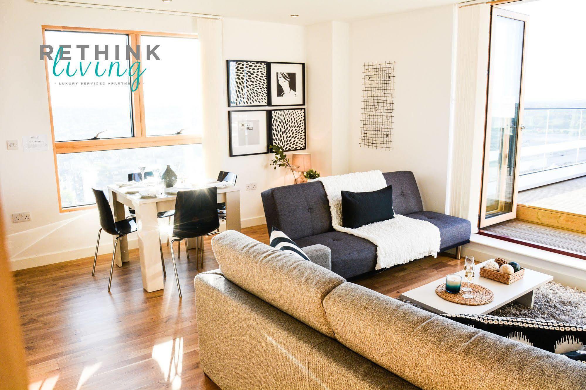The Penthouse At Hewitt Hotel Рединг Екстериор снимка
