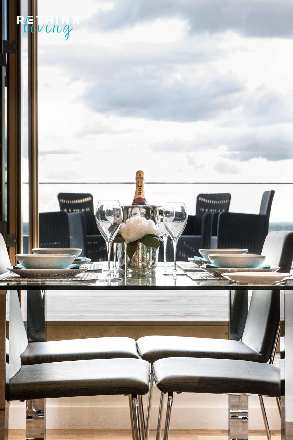 The Penthouse At Hewitt Hotel Рединг Екстериор снимка